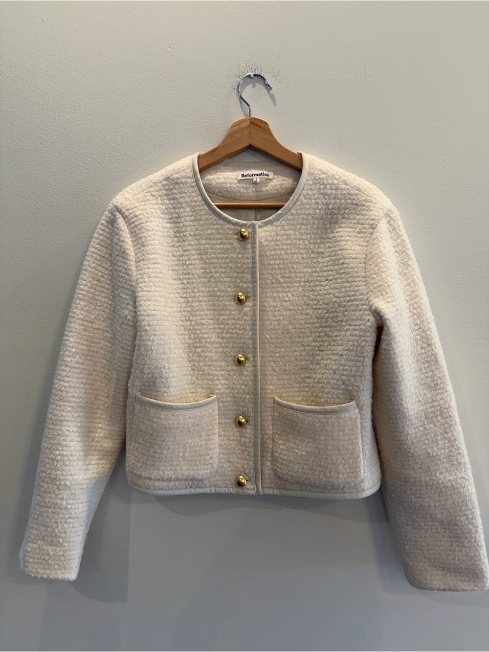 Reformation Dale Cropped Jacket Cream Bouclé Button Jacket - Picture 2 of 12